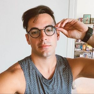 Meet your Posher, Mickey